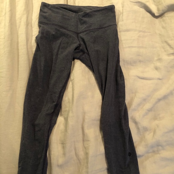 Lululemo yoga pants - Picture 1 of 5